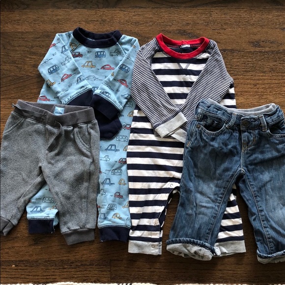GAP Other - GAP 6-9 month baby boy clothes!